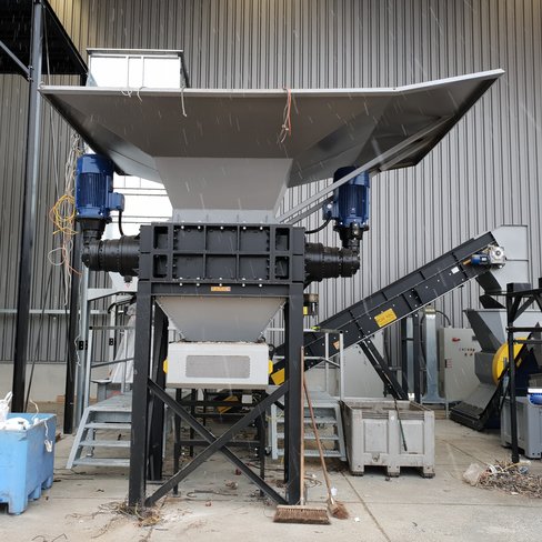 Scrap shredder machine TBS, Double-shaft