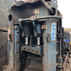 Used Louritex mobile 650T scrap shear